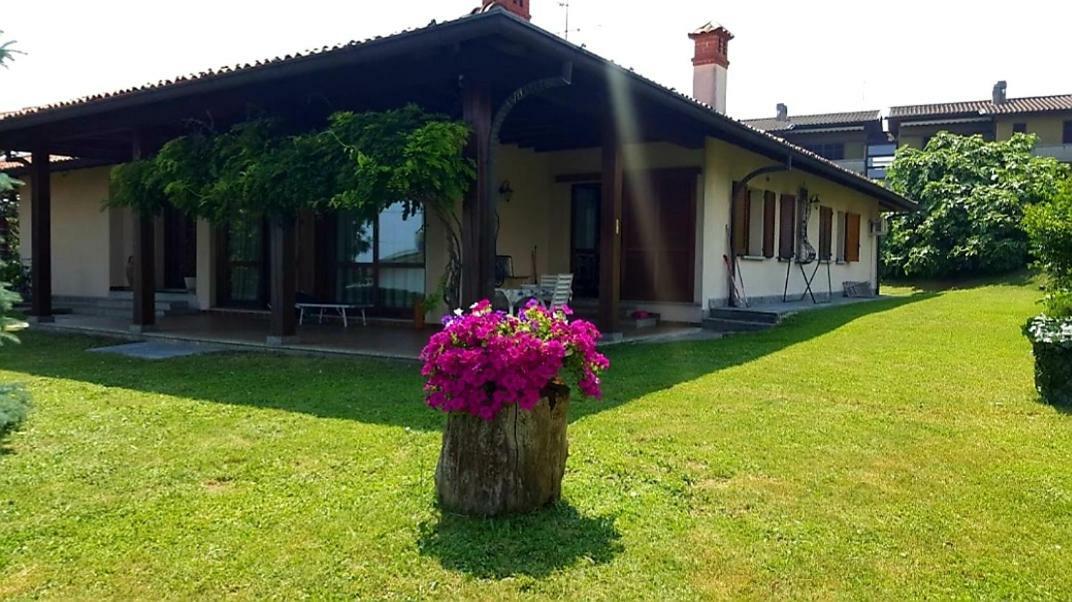 B&B Margot Albavilla Exteriér fotografie
